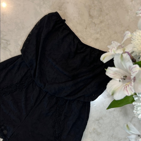 Free People Tahlia Black Lace Strapless Romper - Picture 4 of 10